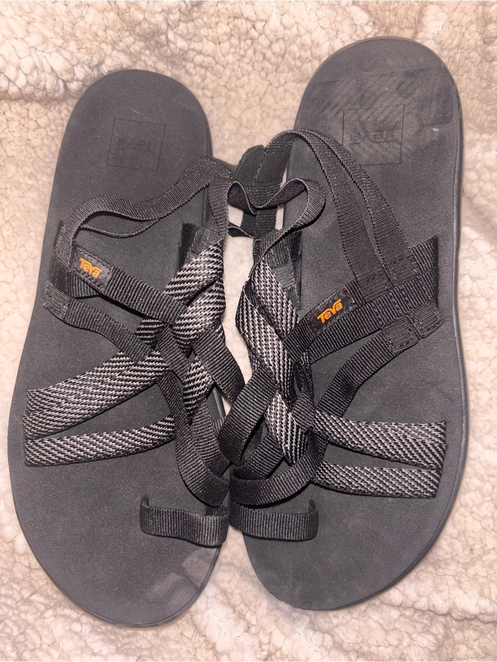 Teva Voya Infinity Women’s Sandals Size 10 US Black Gray Strappy Sport Sandals